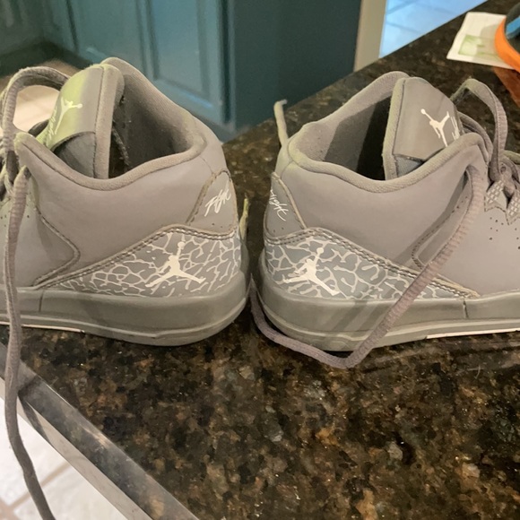 Kids 11c Jordan’s - Picture 2 of 5